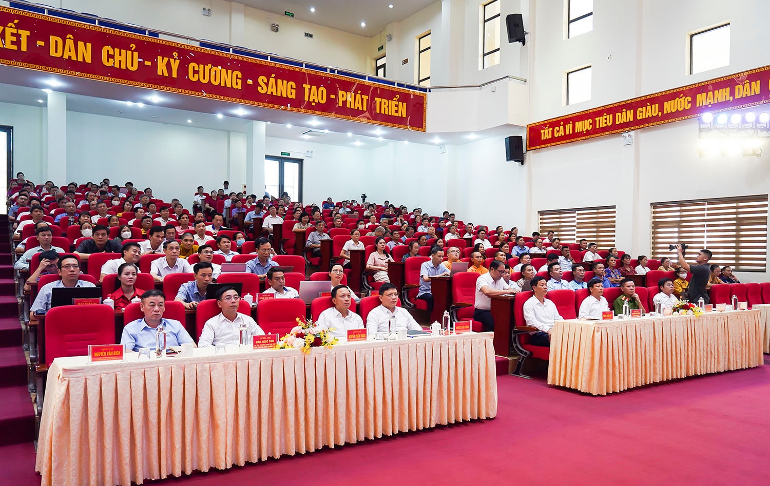 Quảng Ninh: TP Uông Bí đón nhận hơn 38 tỷ đồng cam kết ủng hộ chỉnh trang đô thị, xoá nhà tạm nhà dột nát -0
