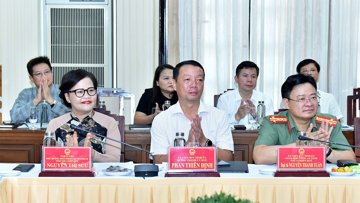 Chủ tịch Quốc hội Vương Đình Huệ: Thừa Thiên Huế phải trở thành xứ sở hạnh phúc và tràn đầy năng lượng -0