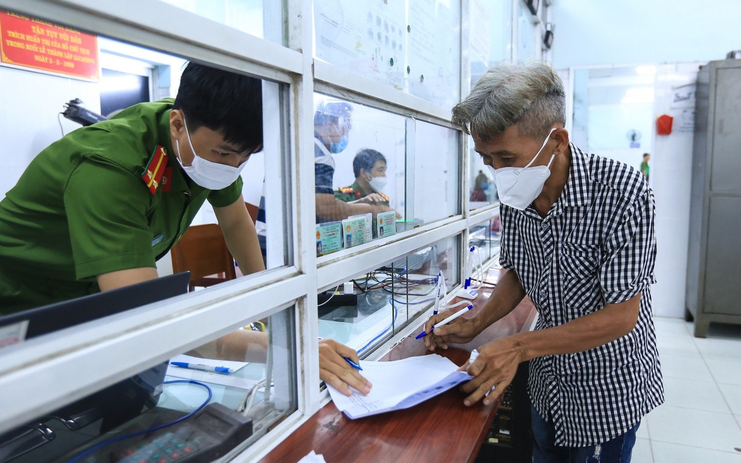 Chính thức được đăng ký xe tại nơi tạm trú từ ngày 15.8.2023 -0
