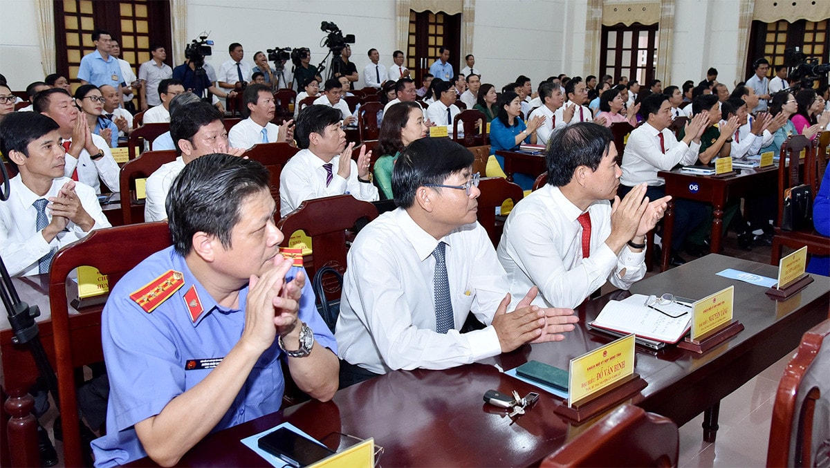 Chủ tịch Quốc hội Vương Đình Huệ dự khai mạc Kỳ họp HĐND tỉnh Quảng Trị -0