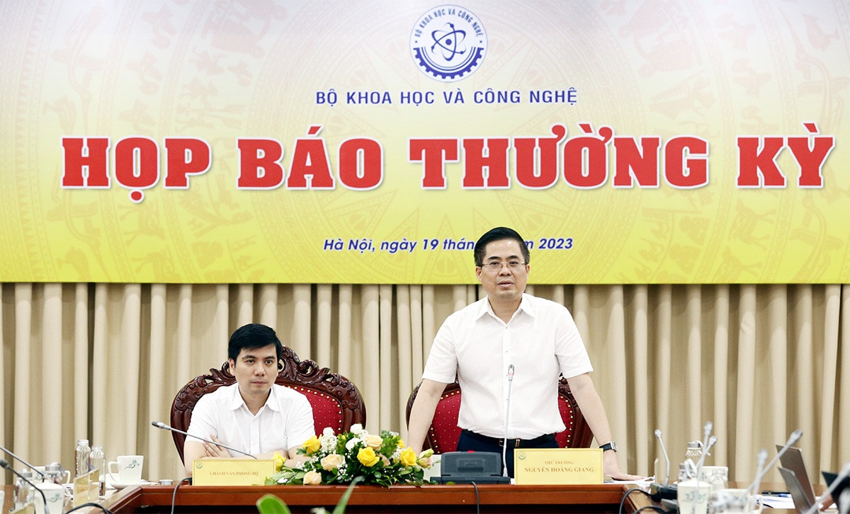 Bộ Khoa học và Công nghệ họp báo thường kỳ Quý II -1