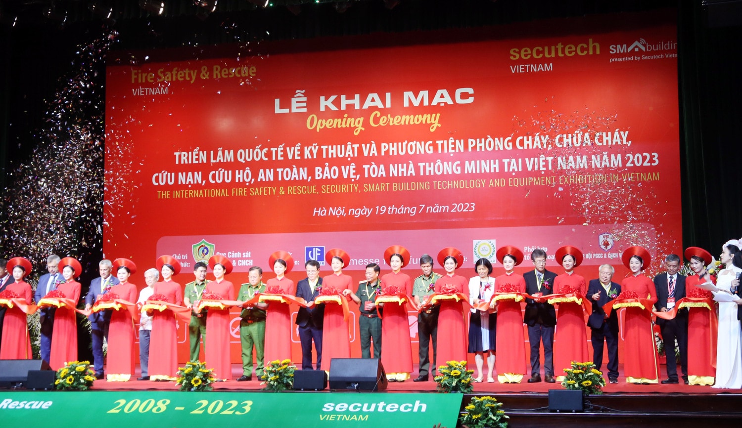 Triển lãm quốc tế về kỹ thuật và phương tiện phòng cháy, chữa cháy, cứu nạn, cứu hộ, an toàn, bảo vệ, tòa nhà thông minh tại Việt Nam -0