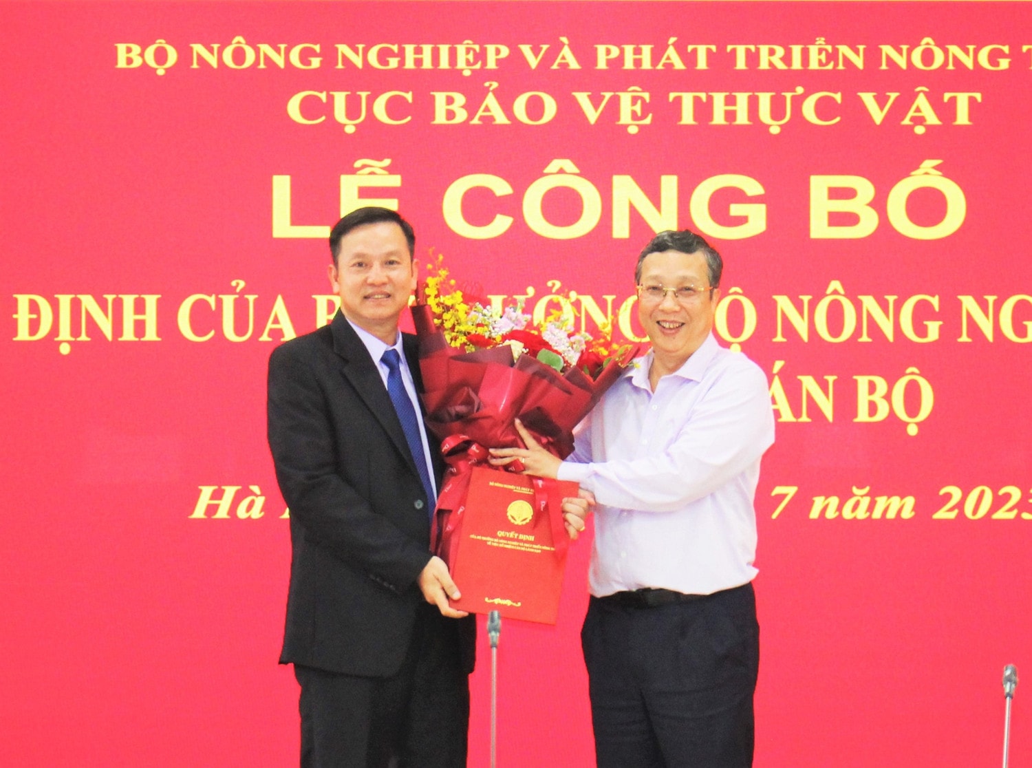 Công bố Quyết định bổ nhiệm ông Huỳnh Tấn Đạt giữ chức Cục trưởng Cục Bảo vệ thực vật ảnh 1