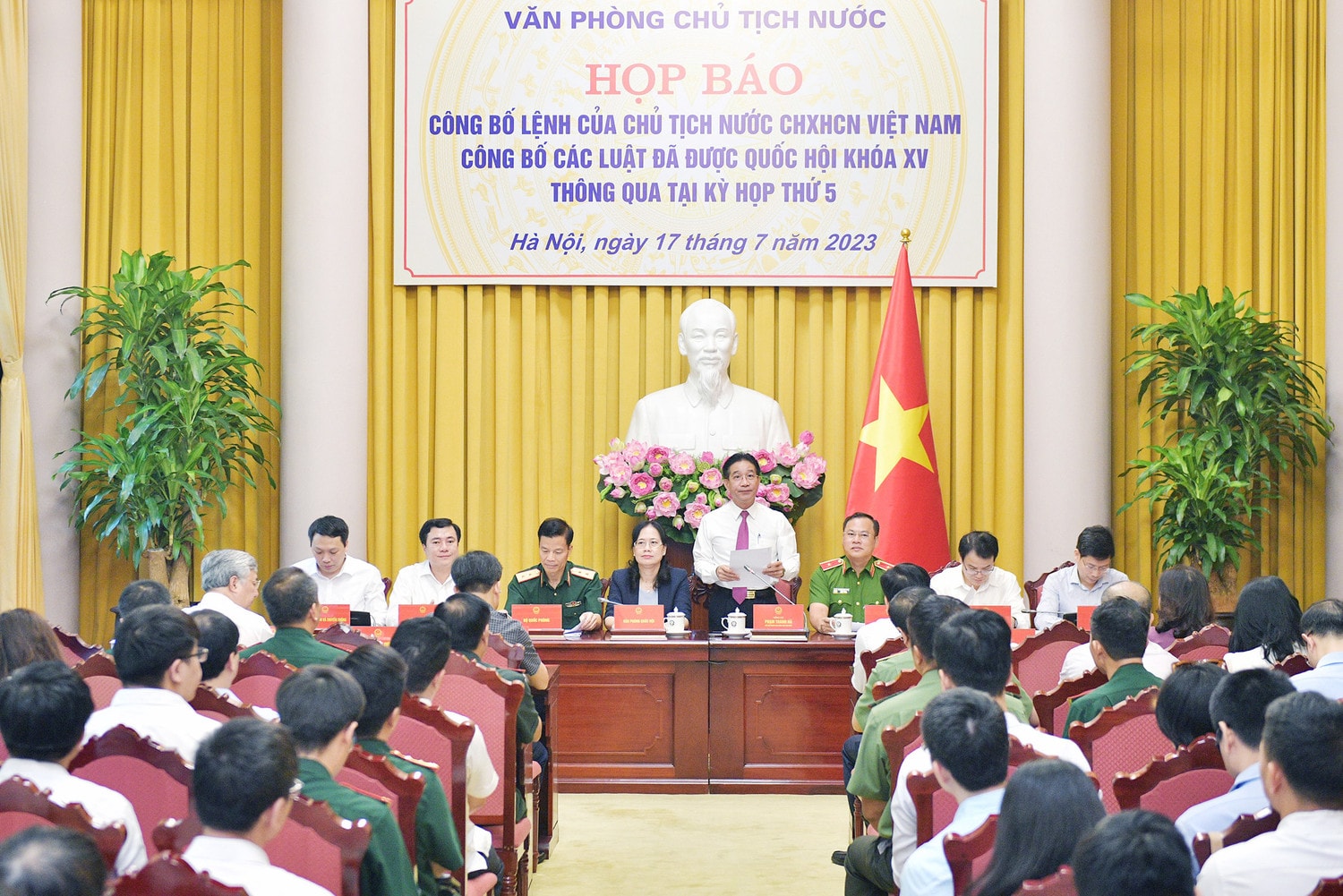 Bảo đảm quyền lợi, sức khỏe, an toàn và tính mạng của người tiêu dùng -0