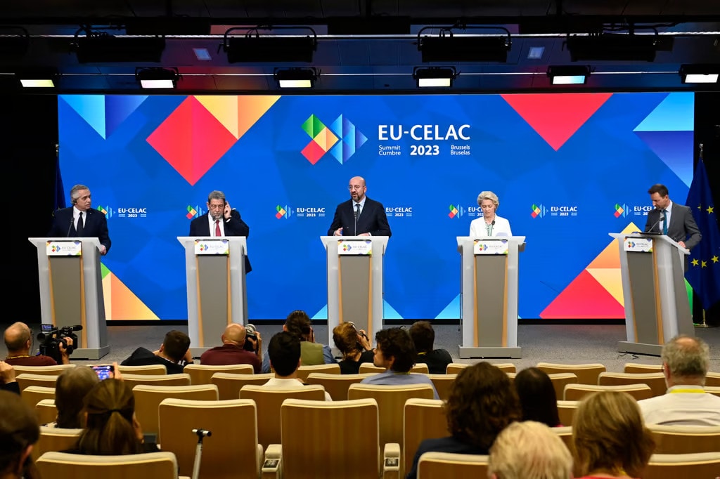 Hội nghị Thượng đỉnh EU-CELAC hôm 18.7 tại Brussels. Ảnh: AFP