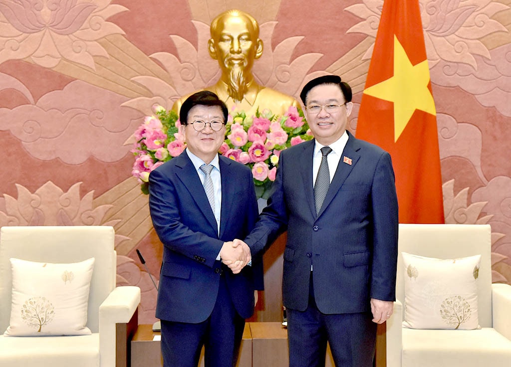 Chủ tịch Quốc hội Vương Đình Huệ tiếp nguyên Chủ tịch Quốc hội Hàn Quốc Park Byeong Seug. Ảnh: Lâm Hiển Chủ tịch Quốc hội Vương Đình Huệ tiếp nguyên Chủ tịch Quốc hội Hàn Quốc Park Byeong Seug -0
