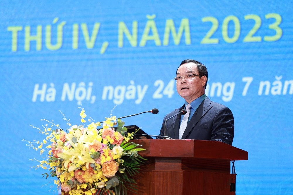 Chủ tịch Tổng Liên đoàn Lao động Việt Nam Nguyễn Đình Khang phát biểu tại buổi lễ Khai mạc Lễ trao tặng