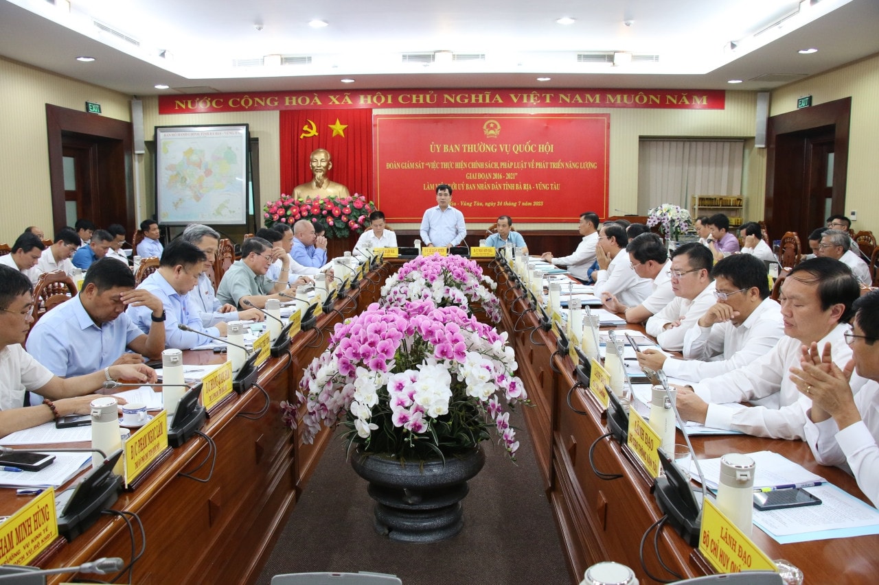 Quang cảnh buổi làm việc Phó Chủ tịch Quốc hội Nguyễn Đức Hải chủ trì cuộc làm việc với UBND tỉnh Bà Rịa - Vũng Tàu về phát triển năng lượng -0
