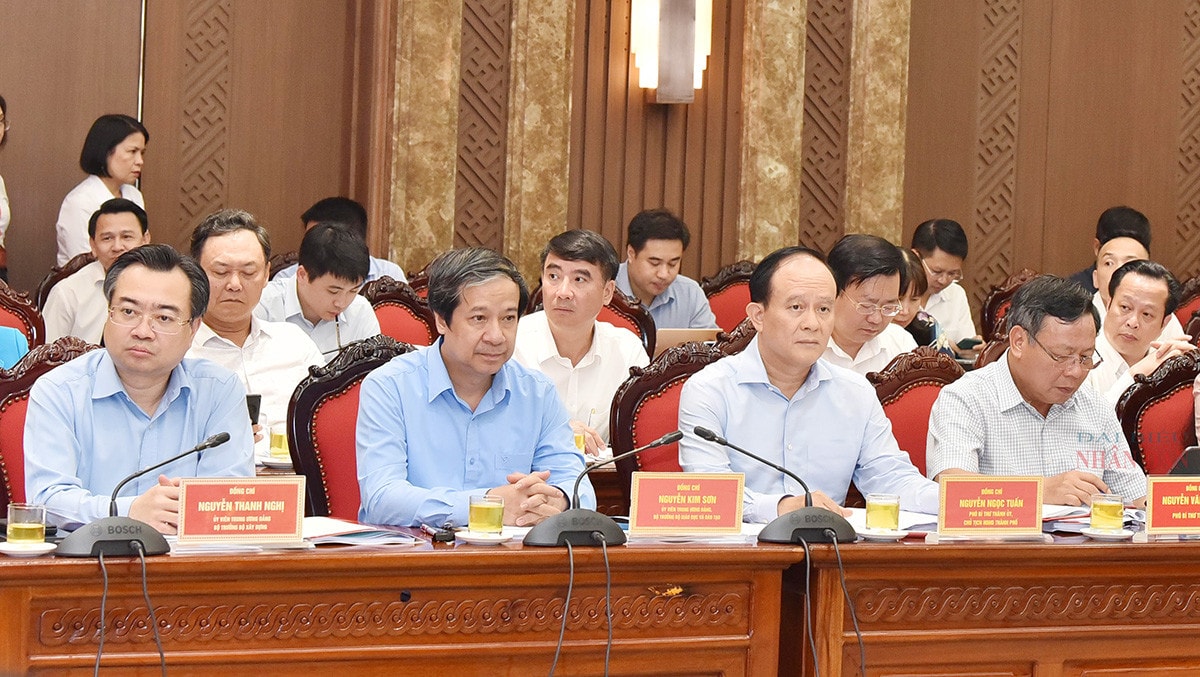 Chủ tịch Quốc hội Vương Đình Huệ: Phân quyền mạnh mẽ, nâng cao tính tự chủ, tự chịu trách nhiệm của chính quyền Thủ đô -2