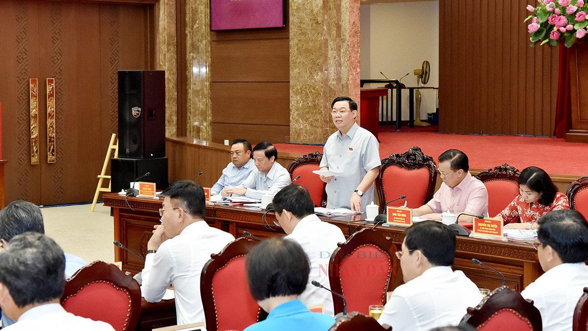 Chủ tịch Quốc hội Vương Đình Huệ: Phân quyền mạnh mẽ, nâng cao tính tự chủ, tự chịu trách nhiệm của chính quyền Thủ đô -1