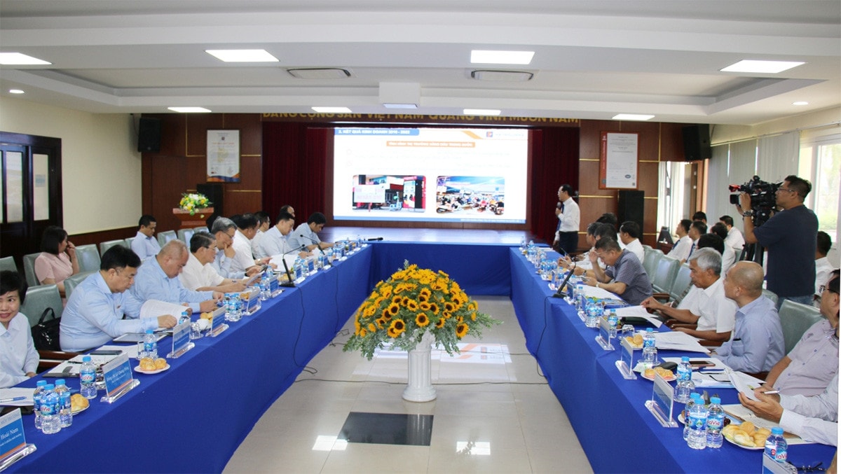 Phó Chủ tịch Quốc hội Nguyễn Đức Hải làm việc với Công ty Xăng dầu Khu vực II về phát triển năng lượng -2