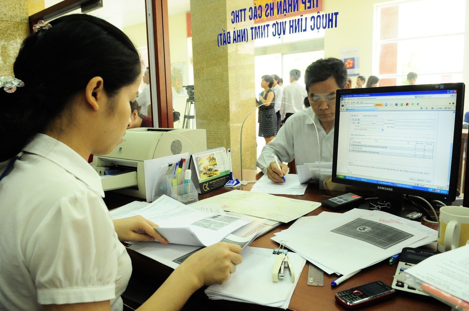 Giấy tờ cá nhân phải chuyển đổi do sắp xếp đơn vị hành chính cấp huyện, cấp xã? -0