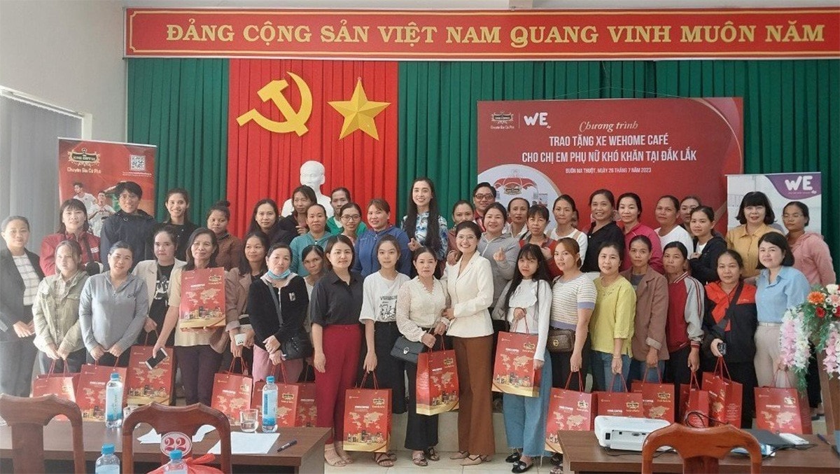 Bà Lê Hoàng Diệp Thảo khởi động chương trình trao tặng 150 xe WeHome Café cho phụ nữ khó khăn tại tỉnh Đắk Lắk -2
