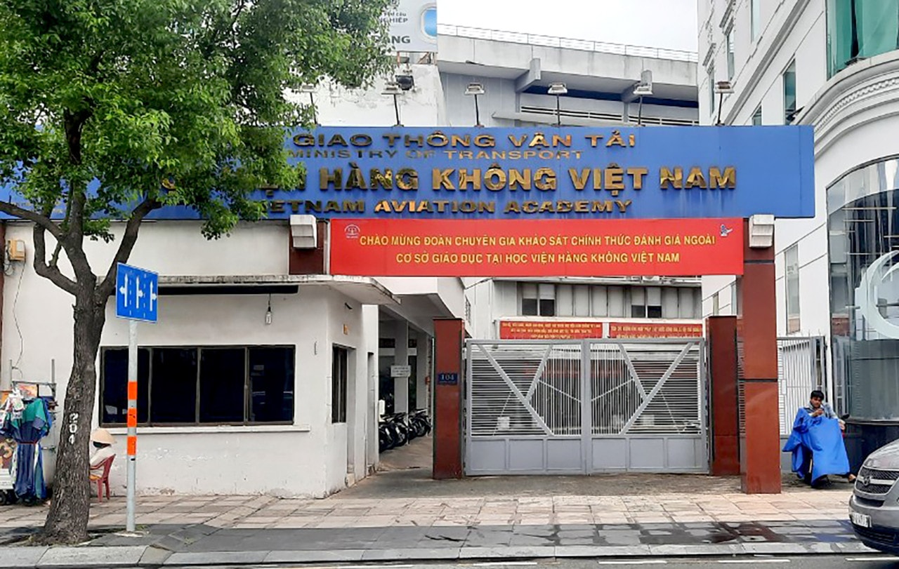 Học viện Hàng không Việt Nam thu học phí vượt quy định nhiều tỷ đồng -0