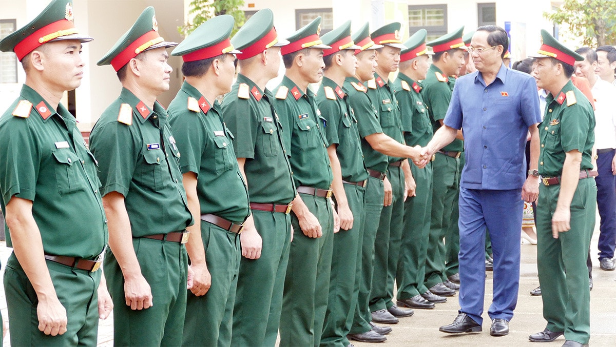 Phó Chủ tịch Quốc hội, Thượng tướng Trần Quang Phương thăm Đồn biên phòng Thông Thụ tại Nghệ An -0