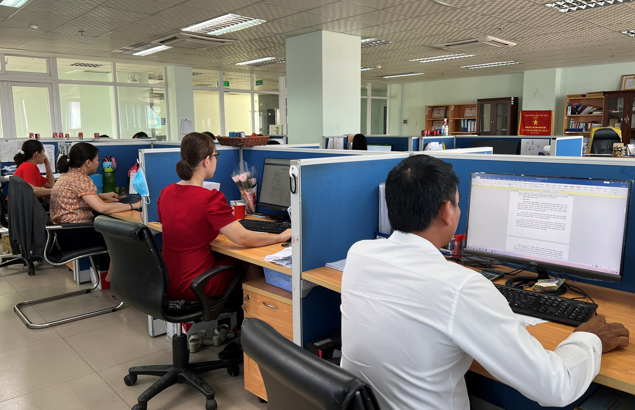 BHXH Đồng Nai thi đua lập thành tích chào mừng 28 năm thành lập -0