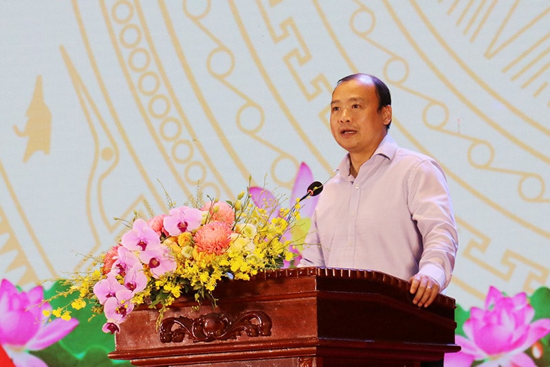 Nghệ An: Giới thiệu cuốn sách của Tổng Bí thư Nguyễn Phú Trọng cho người đứng đầu cấp ủy, chính quyền các xã, phường, thị trấn