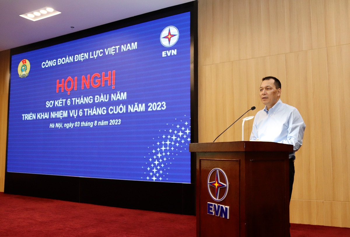Công đoàn Điện lực Việt Nam tổ chức thành công Hội nghị sơ kết công tác công đoàn.