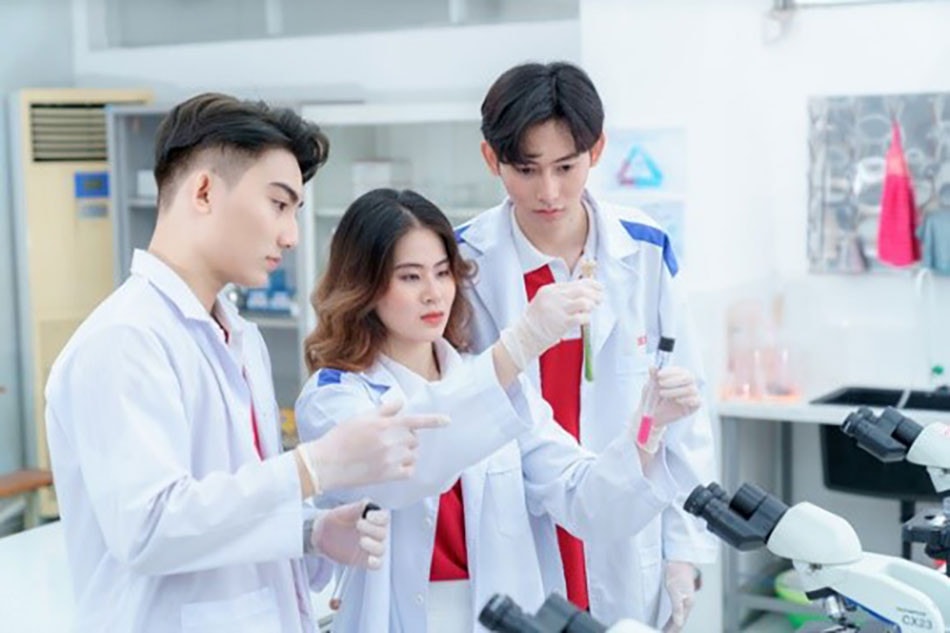 Ngành học Y nào được miễn học phí? -0