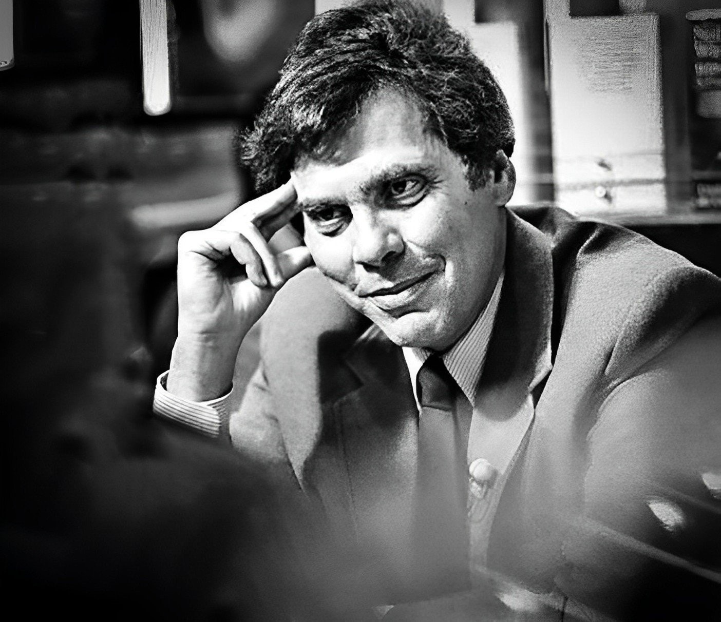 Tác giả Neil Postman