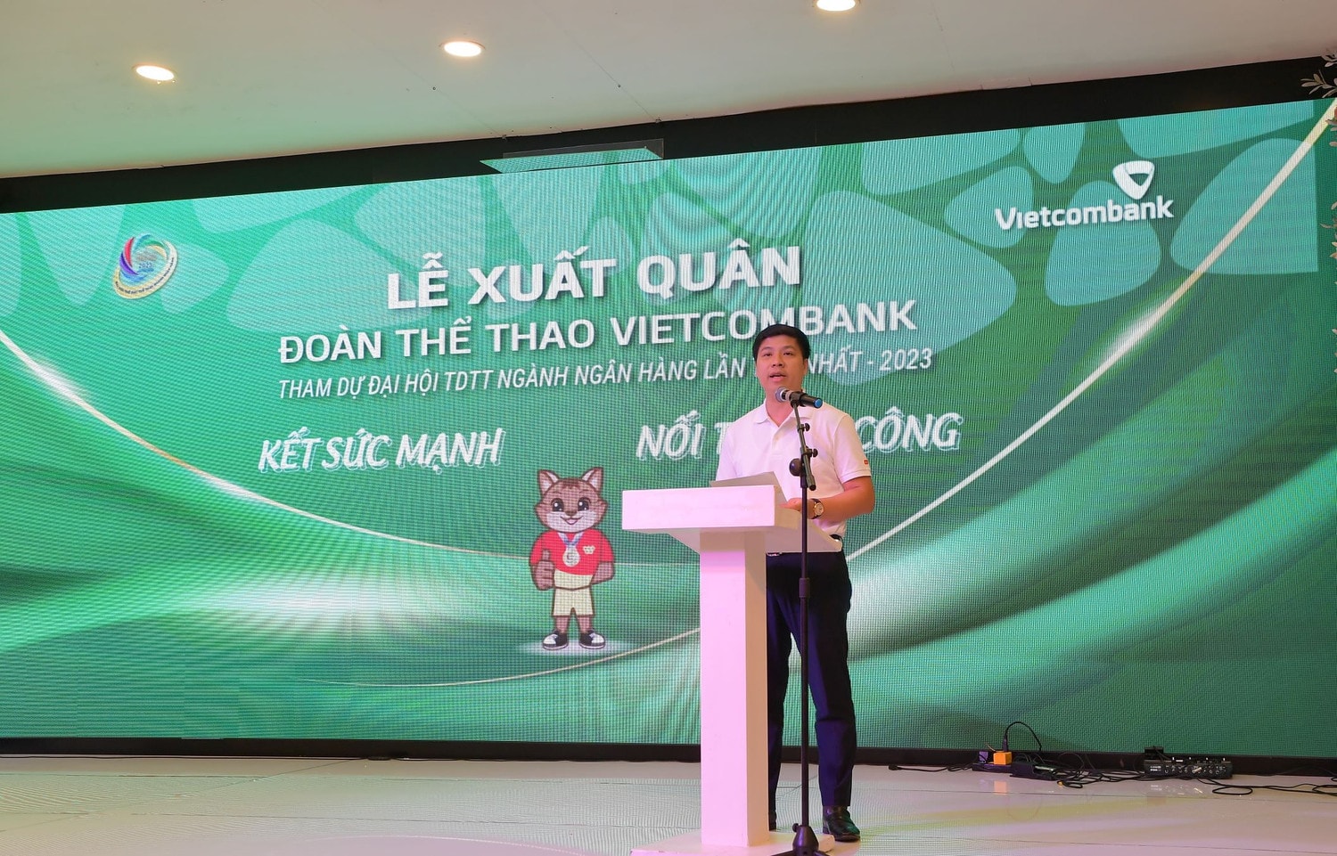 Lễ xuất quân đoàn thể thao Vietcombank tham gia Đại hội thể dục thể thao ngành Ngân hàng lần thứ nhất -0