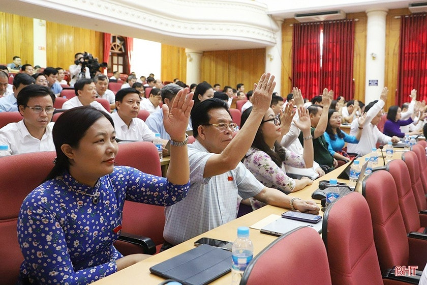 Hà Tĩnh: Ban hành chính sách hỗ trợ hộ nghèo, người có hoàn cảnh khó khăn khi khám chữa bệnh -0