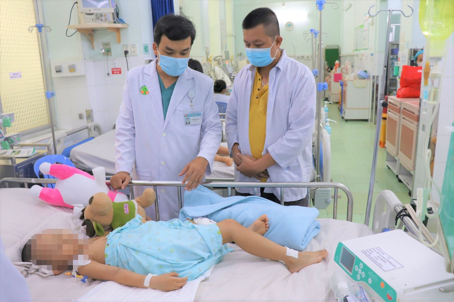 Bệnh viện Nhi Đồng 2 TP. Hồ Chí Minh đã thành công sử dụng kỹ thuật ECMO cứu sống bệnh nhi mắc bệnh tay chân miệng nguy kịch. (BVNĐ 2)