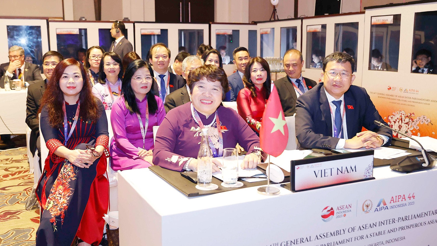 Chủ tịch Quốc hội Vương Đình Huệ: Qua “bão giông” càng sáng lên một ASEAN tự cường, chủ động thích ứng, đoàn kết, thống nhất -3
