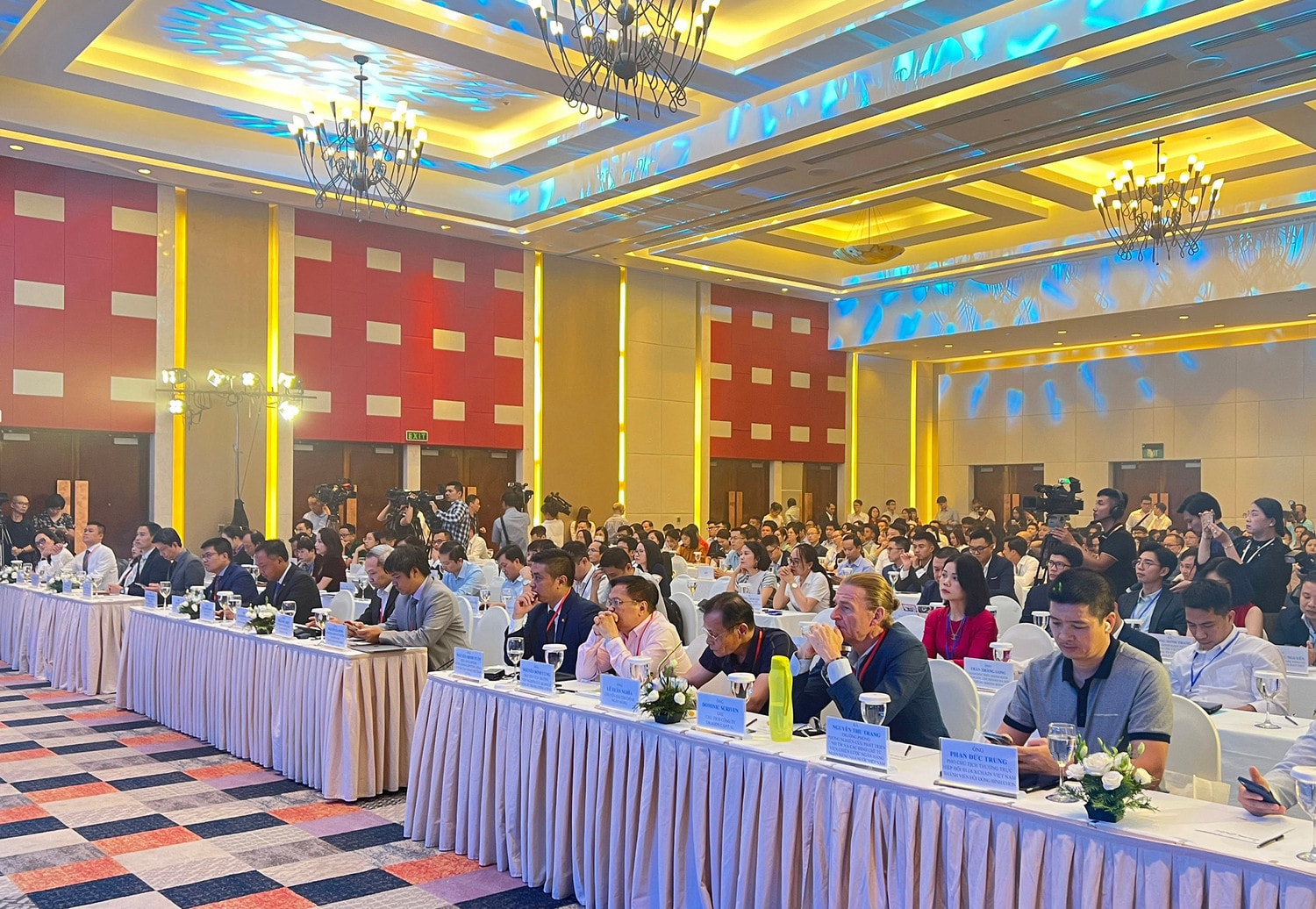 Diễn đàn Cấp cao Cố vấn tài chính Việt Nam lần thứ nhất - năm 2023 -0