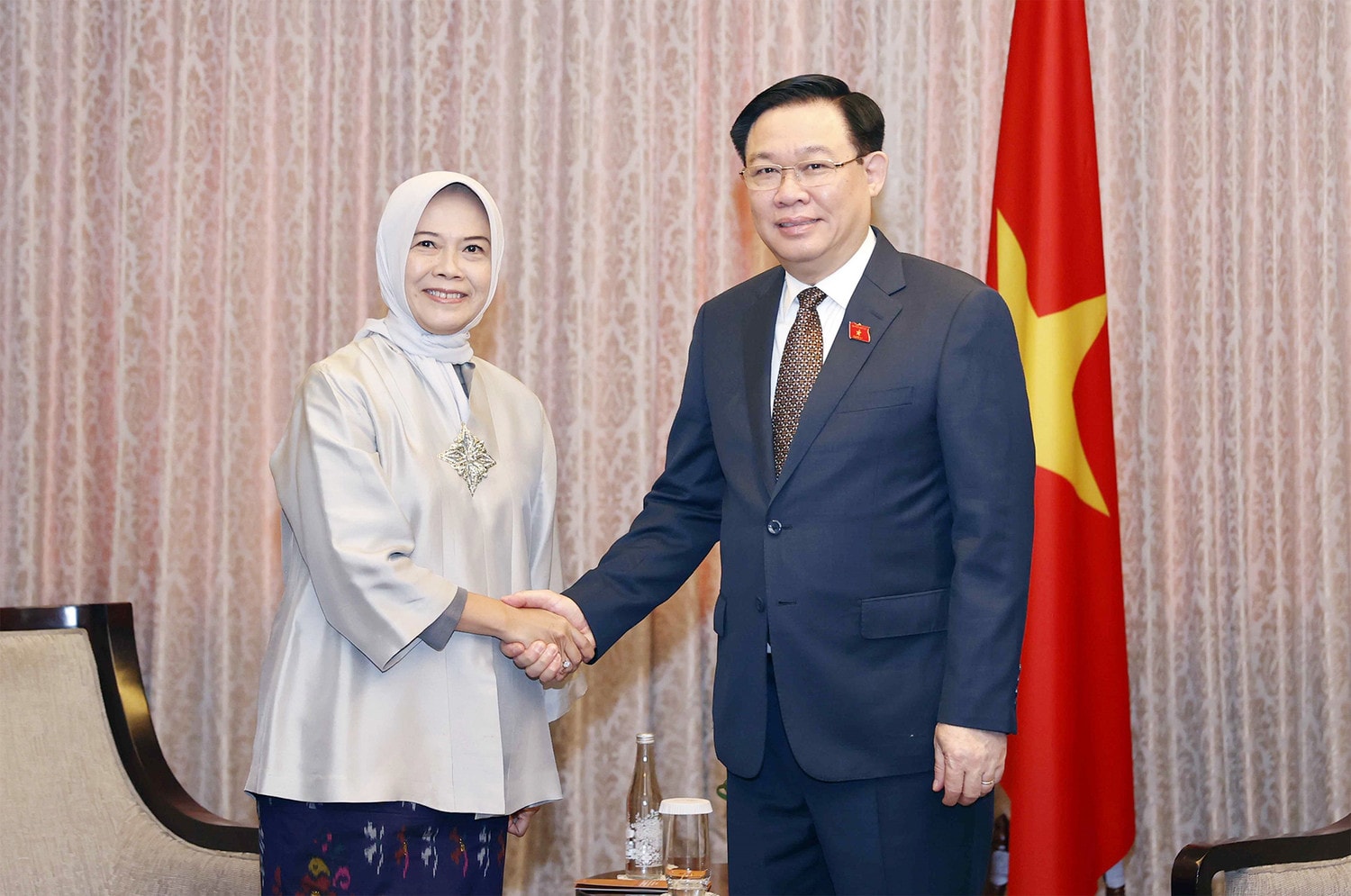 Một số hình ảnh Chủ tịch Quốc hội Vương Đình Huệ đến Thủ đô Jakarta, thăm chính thức Cộng hoà Indonesia và tham dự Đại hội đồng AIPA - 44