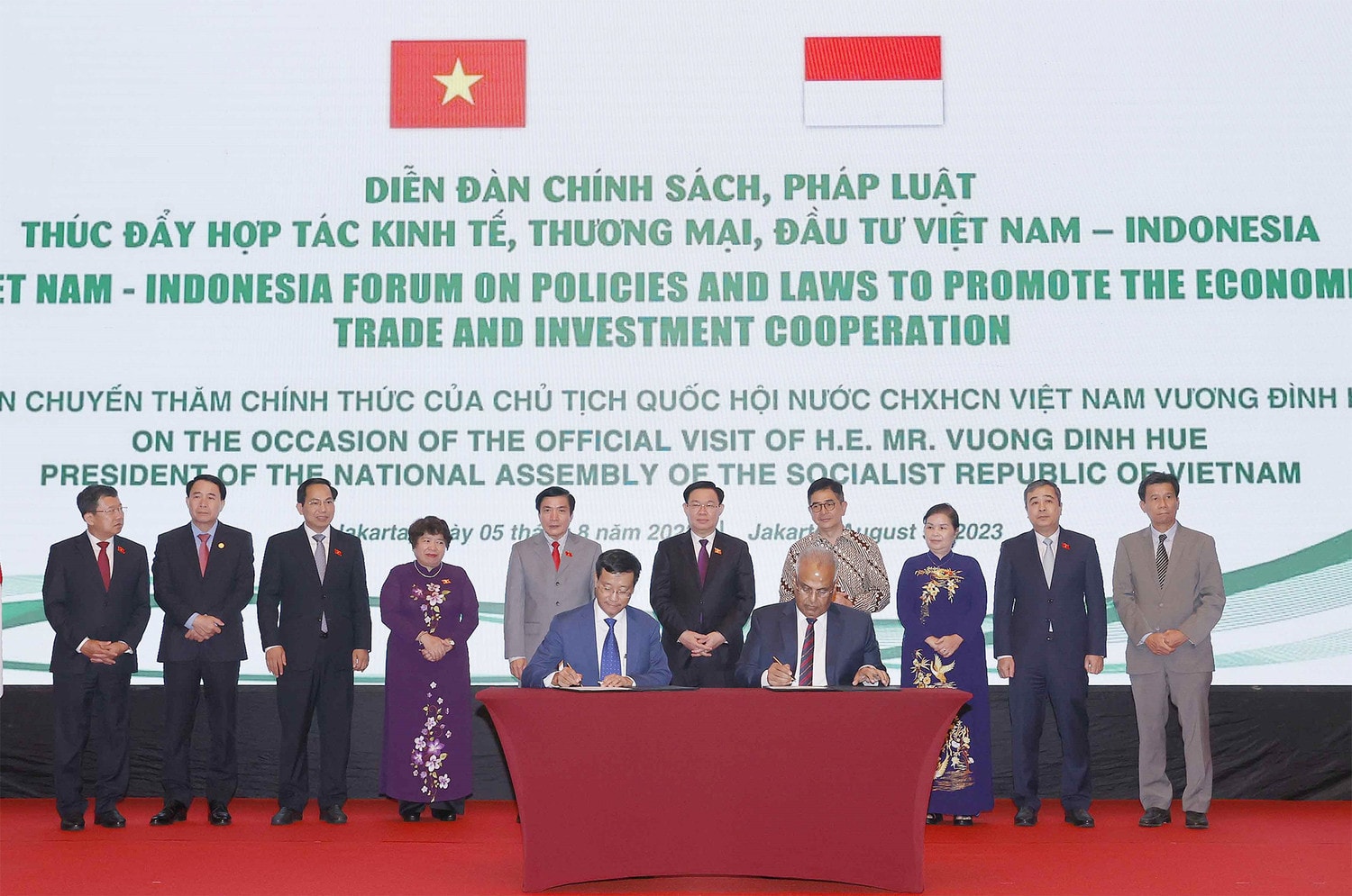 Một số hình ảnh Chủ tịch Quốc hội Vương Đình Huệ đến Thủ đô Jakarta, thăm chính thức Cộng hoà Indonesia và tham dự Đại hội đồng AIPA - 44