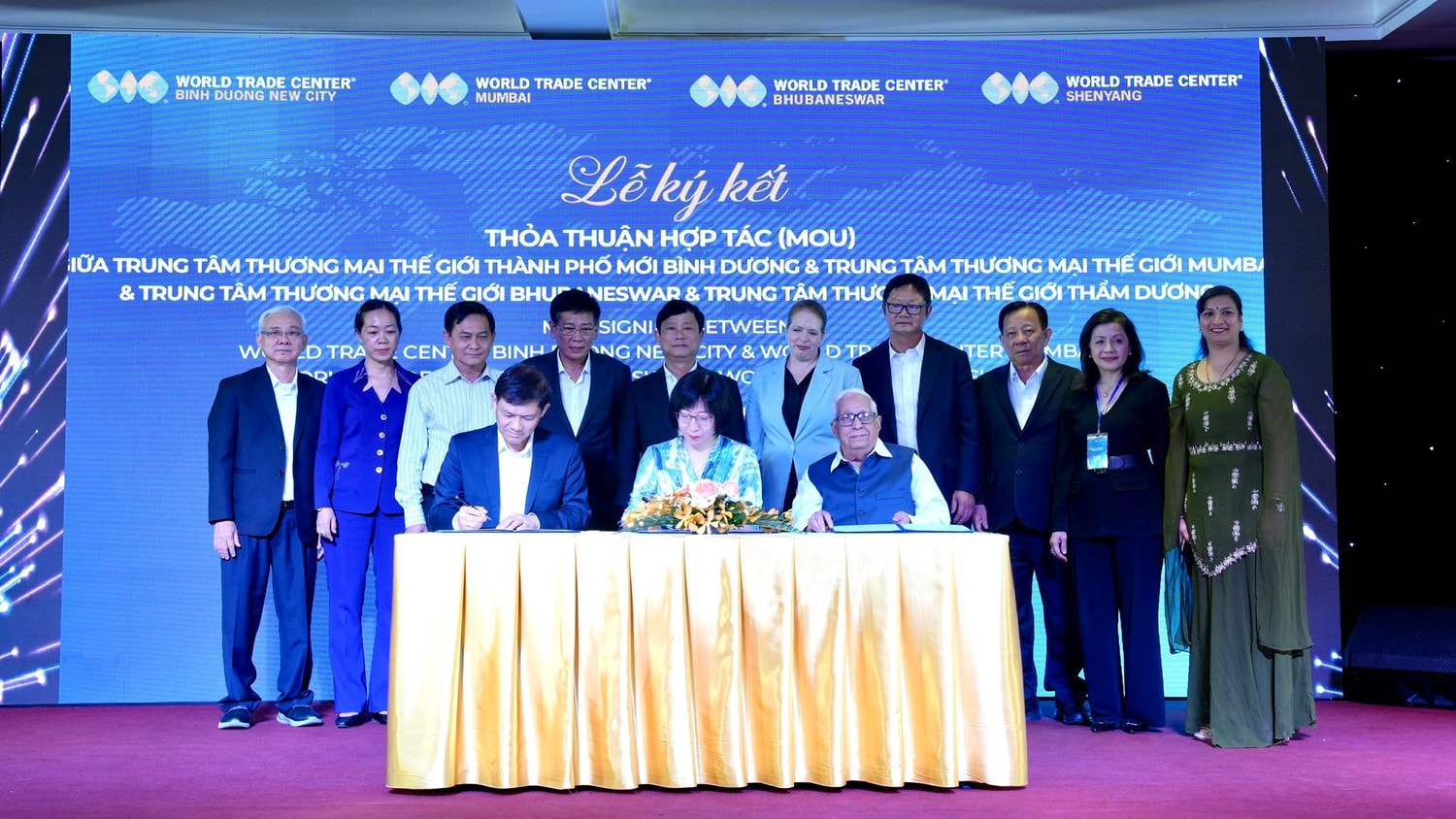 Các Trung tâm Thương mại Thế giới ký kết hợp tác phát triển -0