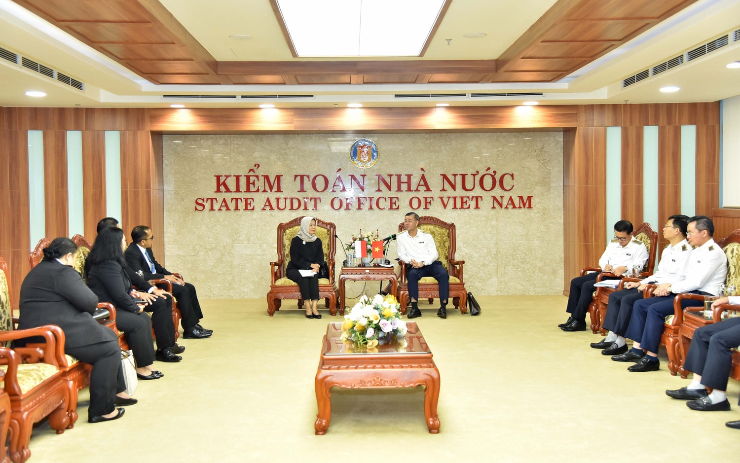 Tổng Kiểm toán nhà nước Ngô Văn Tuấn tiếp Chủ tịch Ủy ban Kiểm toán Indonesia Isma Yatun -0