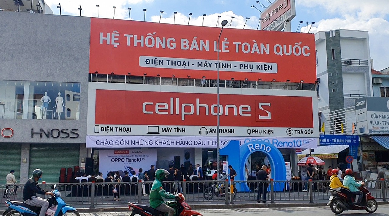 Tổ chức sự kiện lấn chiếm vỉa hè, cửa hàng của hệ thống CellphoneS tại TP. Hồ Chí Minh bị xử lý