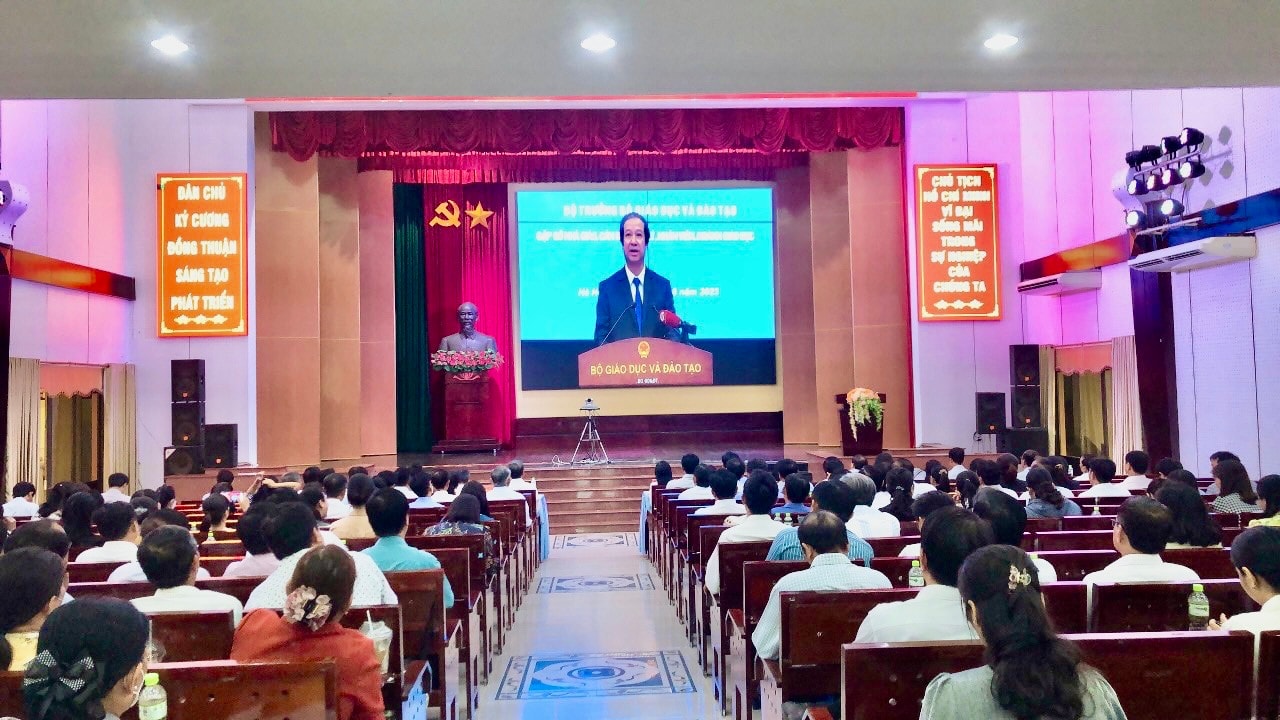 Sẽ điều chỉnh việc triển khai các môn học tích hợp -0