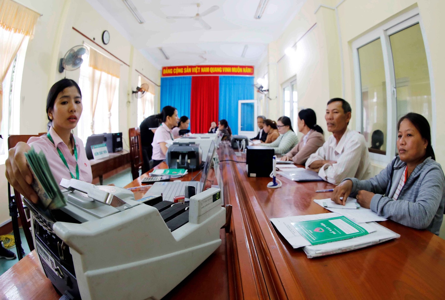 Hội thảo khoa học cấp quốc gia “Tín dụng chính sách xã hội với vấn đề thực hiện và bảo đảm an sinh xã hội” -0