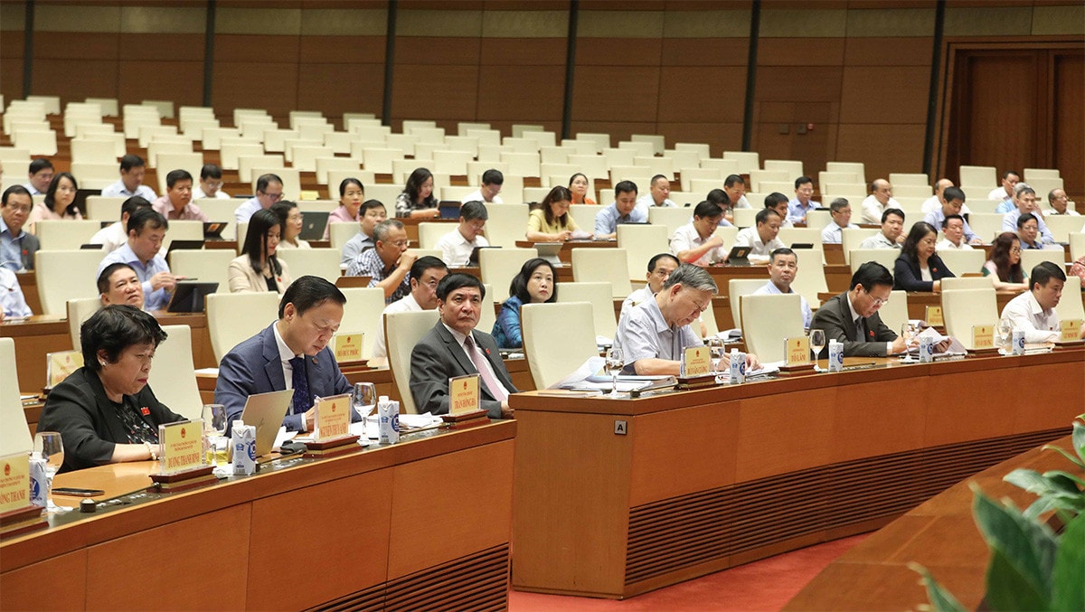 Chủ tịch Quốc hội Vương Đình Huệ: Khắc phục kịp thời hạn chế trước mắt, tạo chuyển biến thực chất, căn cơ lâu dài -1