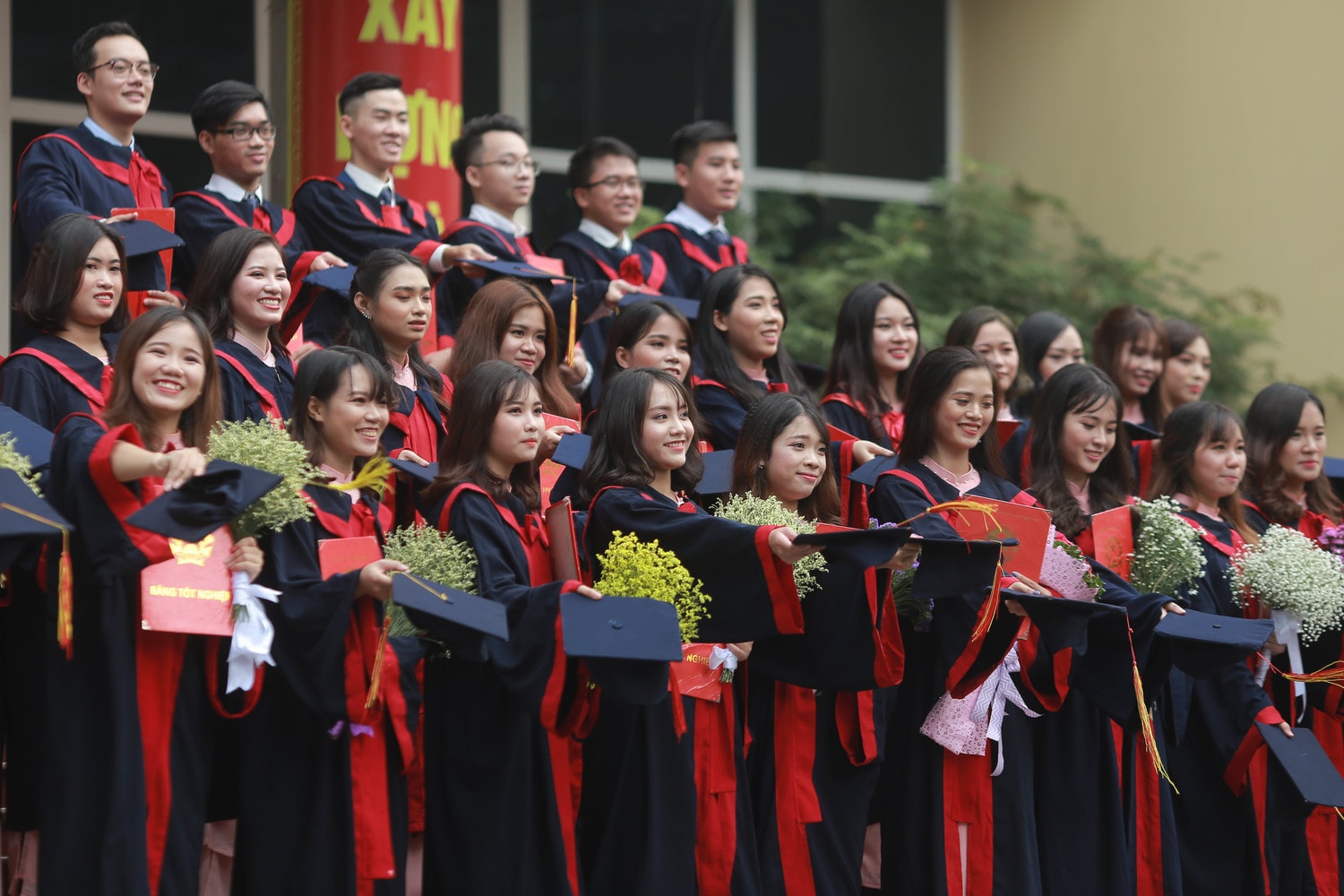 "Muốn có các sinh viên xuất sắc, không thể không có các thầy xuất sắc", Bộ trưởng khẳng định Bộ trưởng GĐ-ĐT: Không quốc gia nào phát triển mà không cần đến nền giáo dục đại học phát triển -0