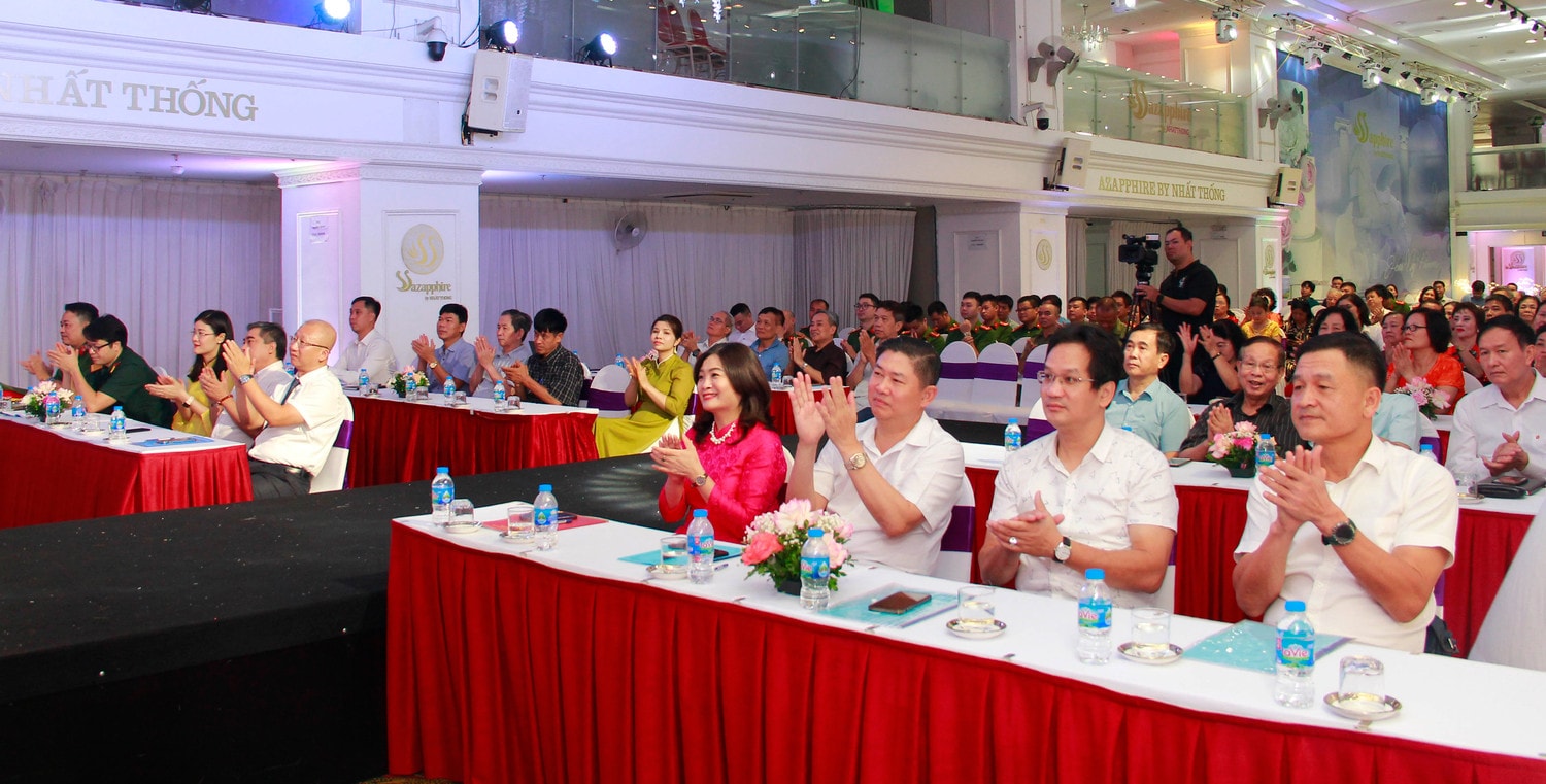 Hà Nội: Tưng bừng Ngày hội toàn dân bảo vệ an ninh Tổ quốc năm 2023 tại phường Giảng Võ ảnh 2 Phường Giảng Võ tưng bừng Ngày hội toàn dân bảo vệ an ninh tổ quốc năm 2023
