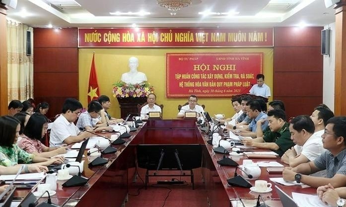 UBND tỉnh Hà Tĩnh phối hợp Bộ Tư pháp tập huấn trực tuyến công tác xây dựng, kiểm tra, rà soát, hệ thống hóa văn bản quy phạm pháp luật năm 2023