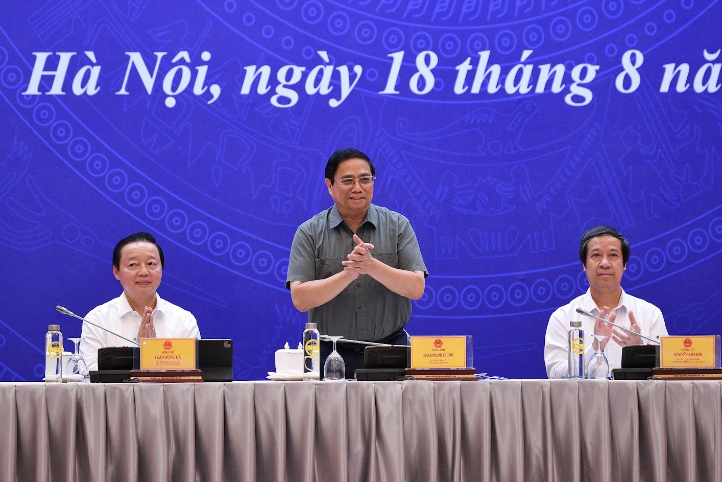 Thủ tướng: Đẩy mạnh tự chủ giáo dục trên tinh thần “không cầu toàn nhưng cũng không nóng vội” -0