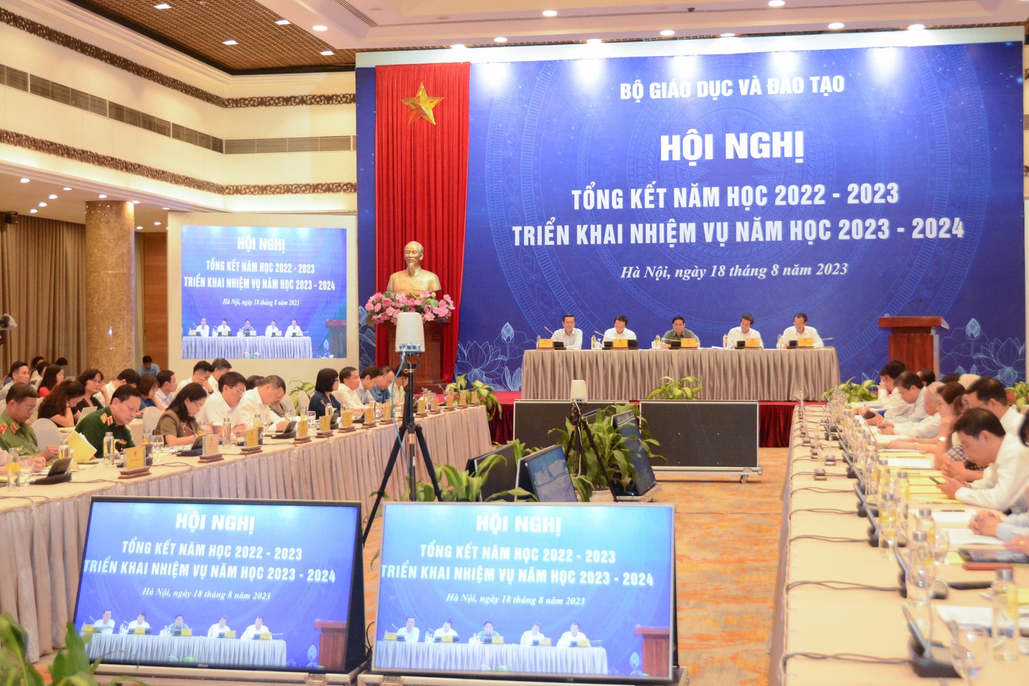 Thứ trưởng Bộ Nội vụ Triệu Văn Cường: 