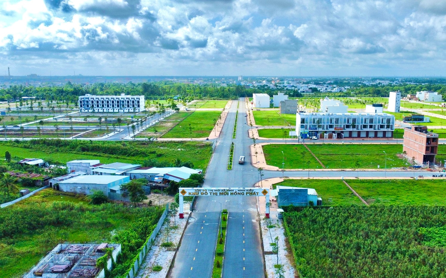 Vi phạm nghiêm trọng tố tụng trong giải quyết vụ người dân bị thu hồi hơn 14.000m2 đất làm khu đô thị mới ở TP Cần Thơ