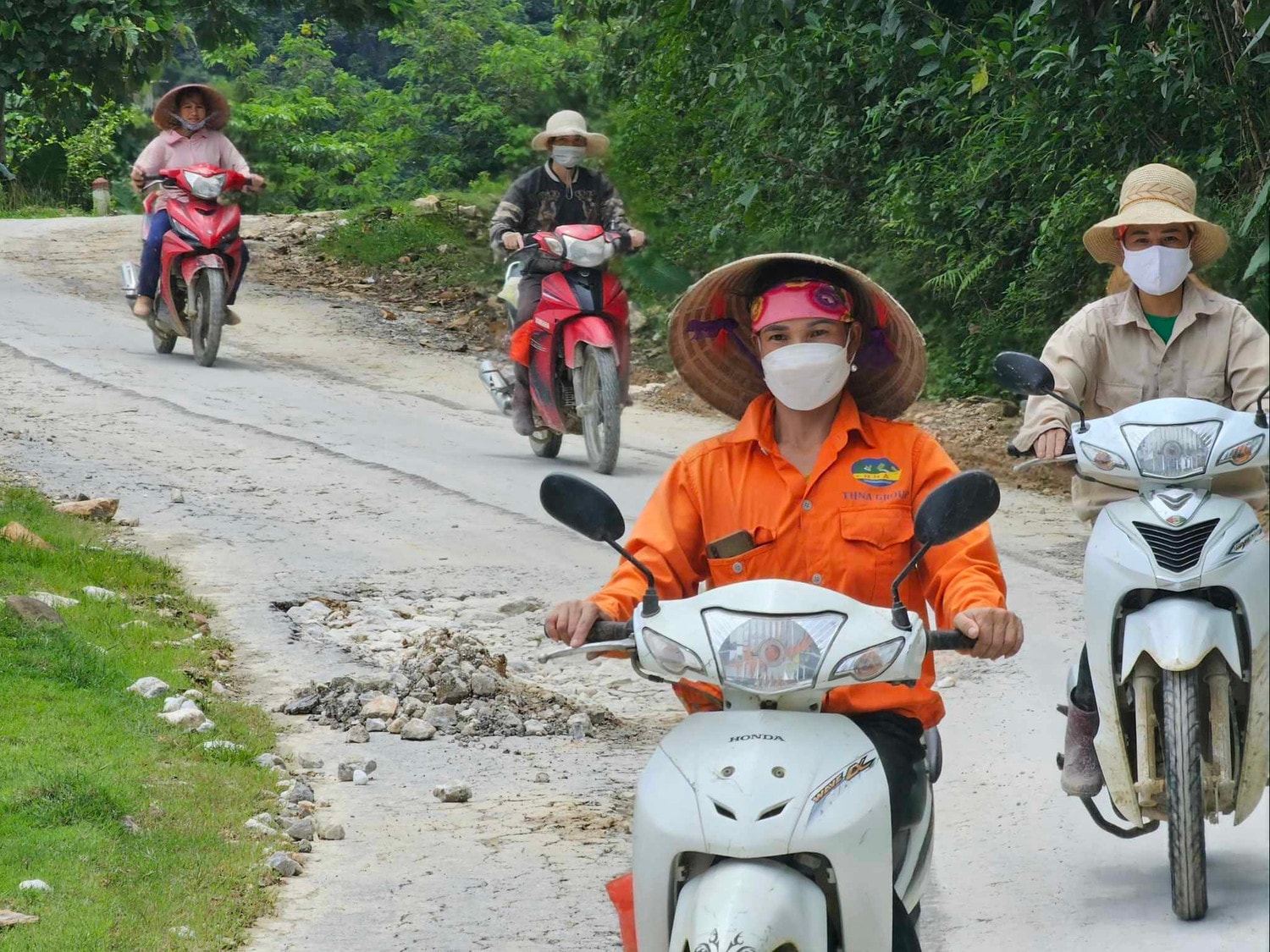 Hàng nghìn hộ dân kêu cứu vì tuyến đường huyết mạch xuống cấp nghiêm trọng -0