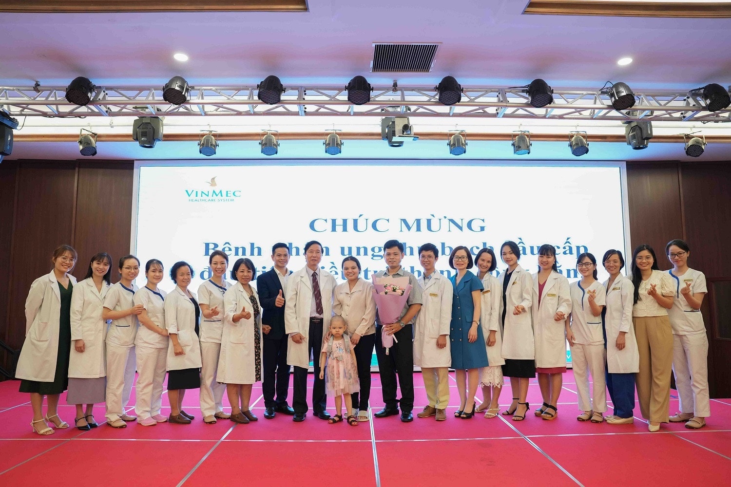 “Phép màu” tái sinh bệnh nhi ung thư máu kháng thuốc, kháng trị -0