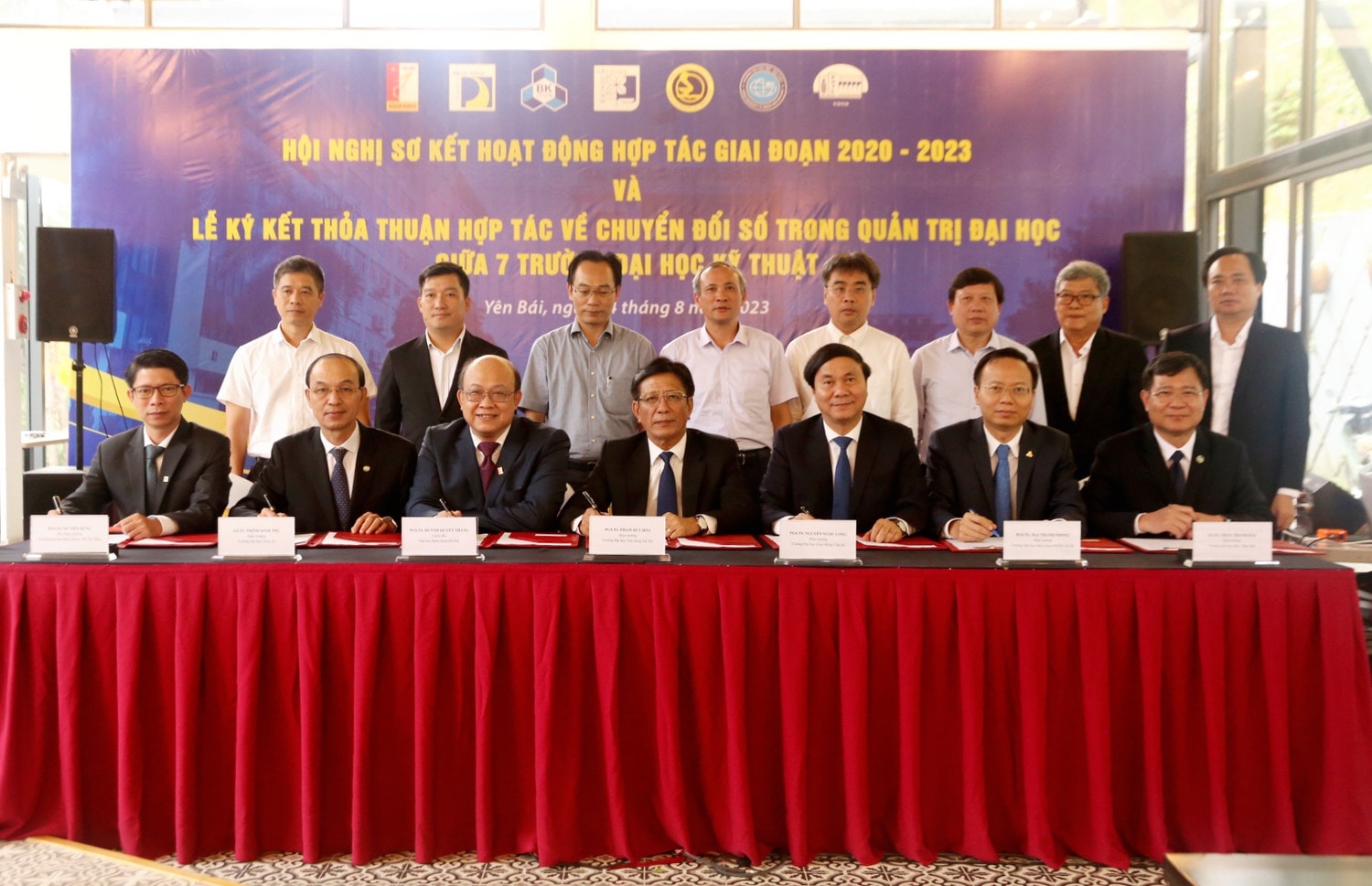 7 trường kỹ thuật tốp đầu ký kết hợp tác về chuyển đổi số trong quản trị đại học -1