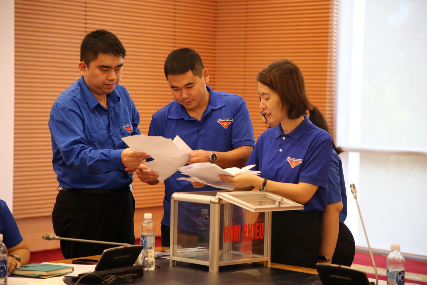 Lấy phiếu tín nhiệm đối với chức danh Bí thư, Phó Bí thư Đoàn Thanh niên Văn phòng Quốc hội 1z3a2958 (1)-min.jpg -0