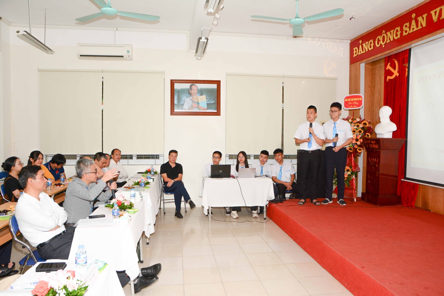 Tạo sân chơi cho học sinh nghiên cứu -0