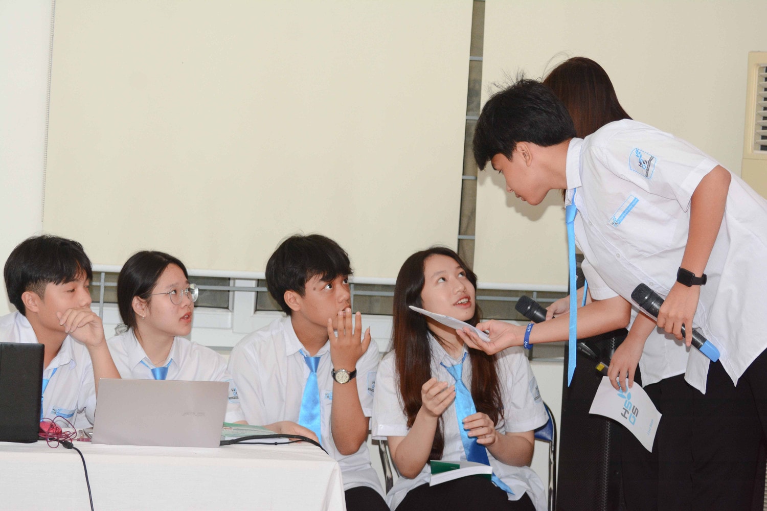 Tạo sân chơi cho học sinh nghiên cứu -1