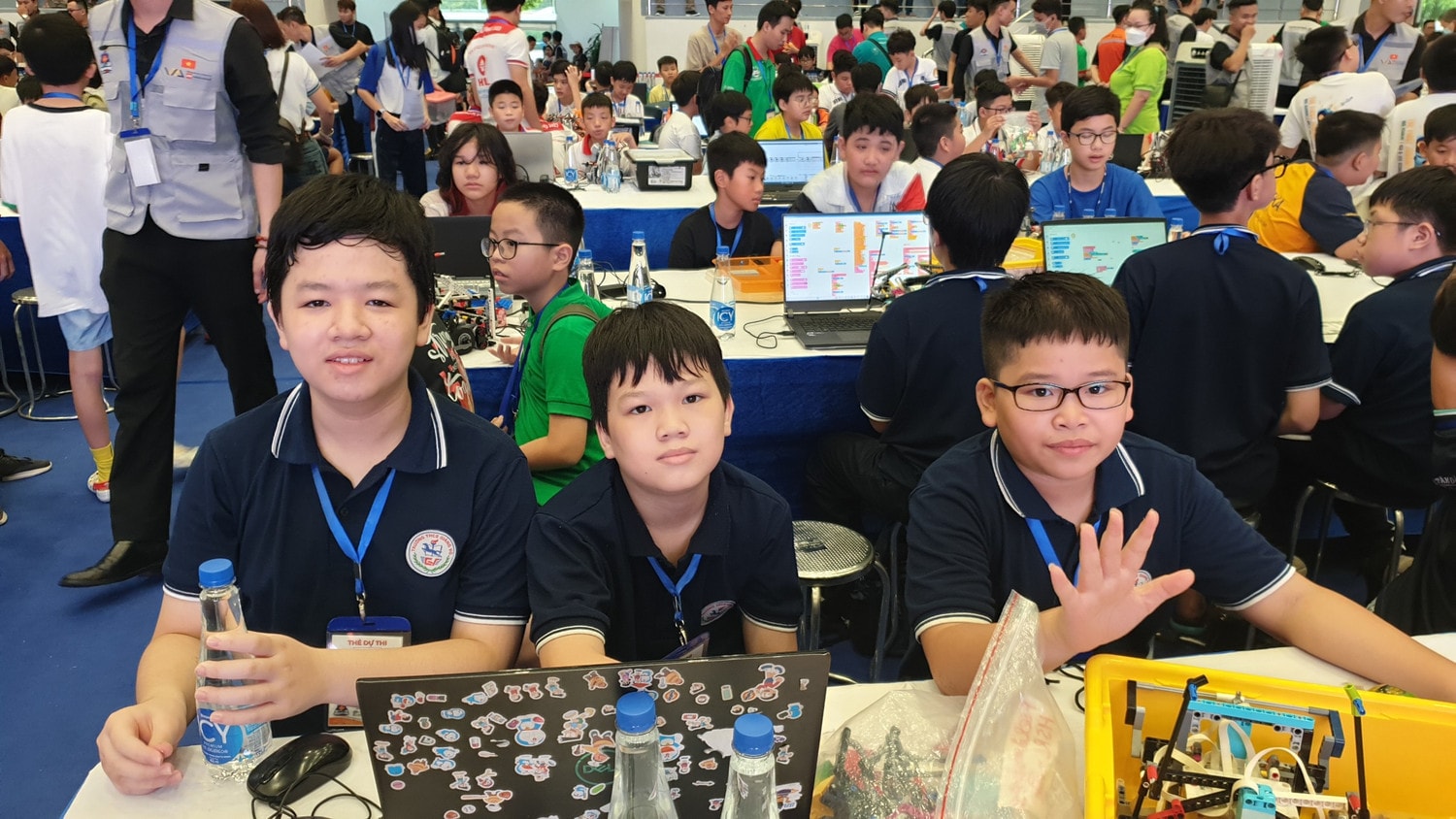 Học sinh quận Ba Đình giành giải Vàng trong Cuộc thi Robot thế giới WRO 2023 tại Việt Nam. -0